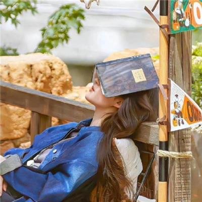 独家爆料：老艺术家孙女豪车代步炫富，品牌方解约，长达一周